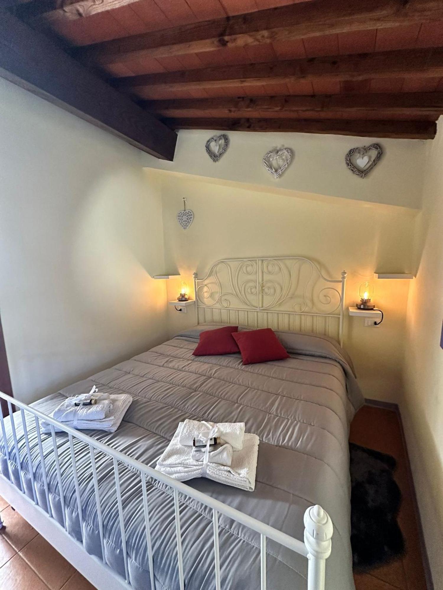 Agriturismo Tassinaia Понтассьєве Екстер'єр фото