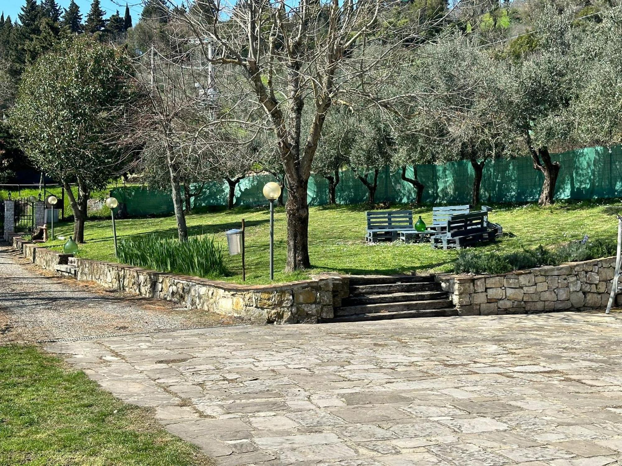 Agriturismo Tassinaia Понтассьєве Екстер'єр фото
