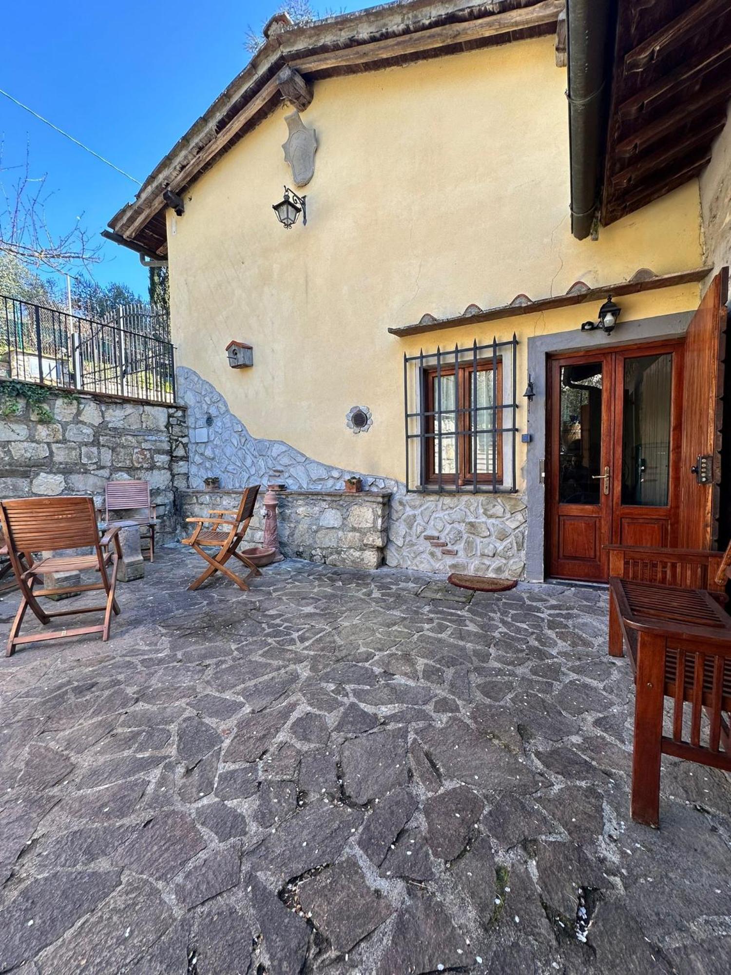 Agriturismo Tassinaia Понтассьєве Екстер'єр фото