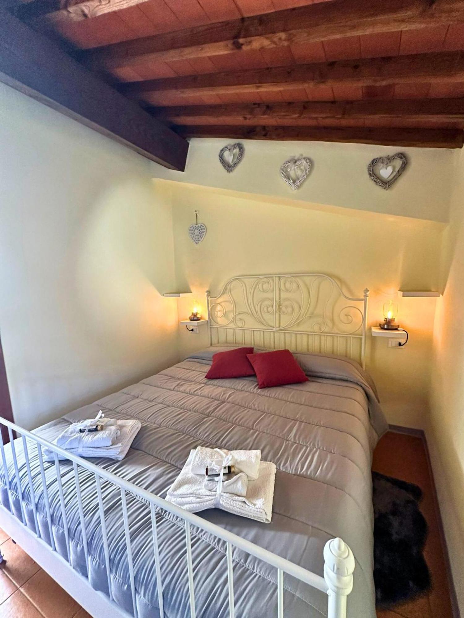 Agriturismo Tassinaia Понтассьєве Екстер'єр фото